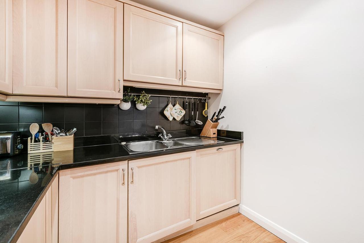 Lovely 2 Bedroom Apartment In Notting Hill ลอนดอน ภายนอก รูปภาพ